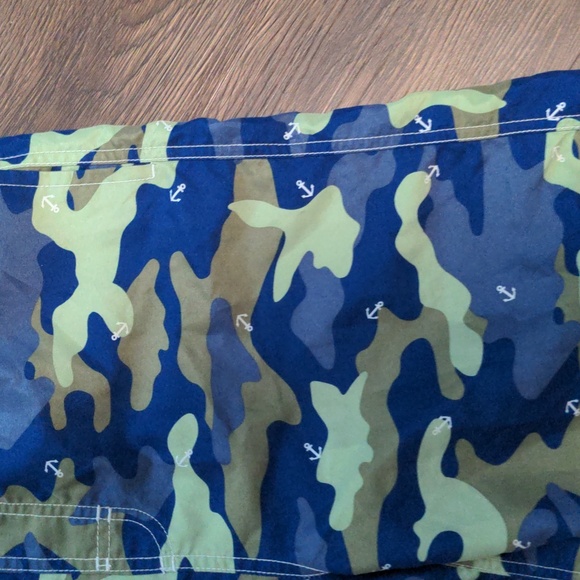 Nautica Youth Size XL 18/20 Blue and Green Swim Trunks - Picture 4 of 6